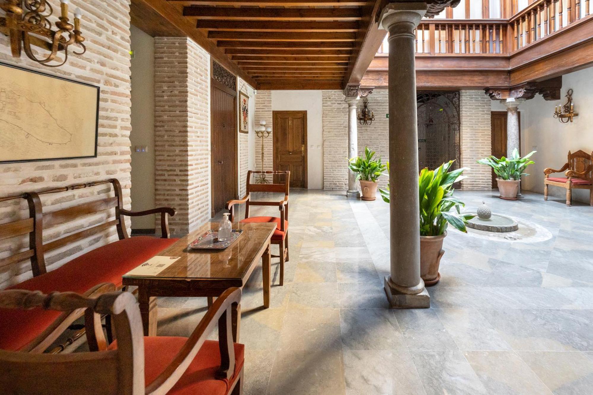 Apartamentos En Pleno Centro, Aljibe Rodrigo Del Campo 1A Гранада Экстерьер фото