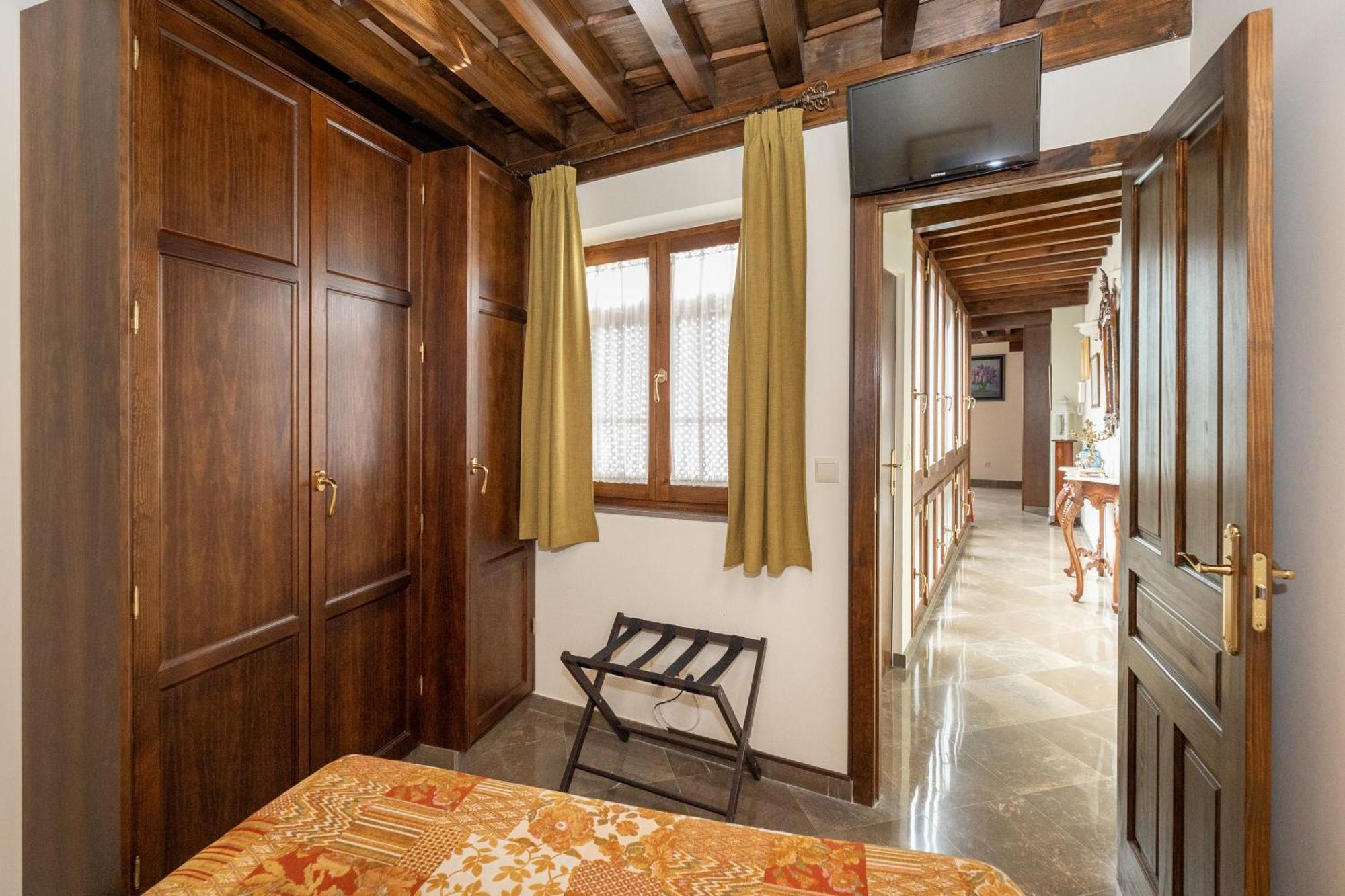 Apartamentos En Pleno Centro, Aljibe Rodrigo Del Campo 1A Гранада Экстерьер фото